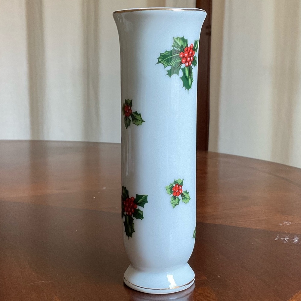 Lefton China Christmas Holly Hand-Painted Bud Vase 7942 Porcelain Gold Trim